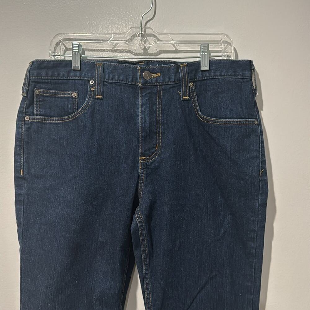 Carharrt Rugged Flex Straight Fit Men's Jeans 34x30
Business Casual Construction
